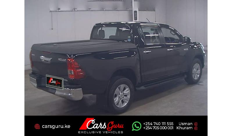 2017 Toyota Hilux image-5