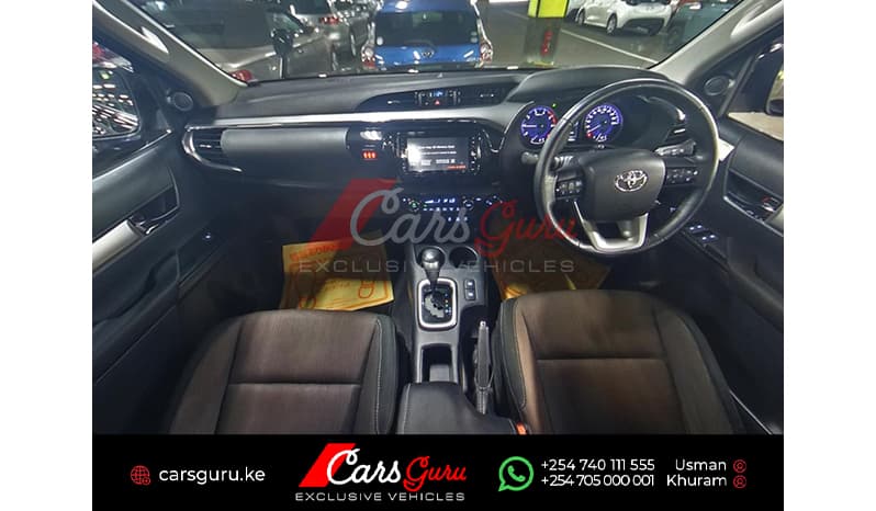 2017 Toyota Hilux image-6
