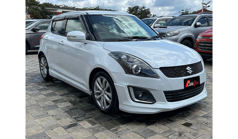 2015 Suzuki Swift DJE RS image-4