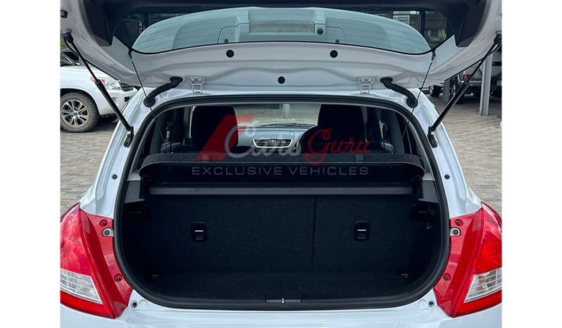 2015 Suzuki Swift DJE RS image-10