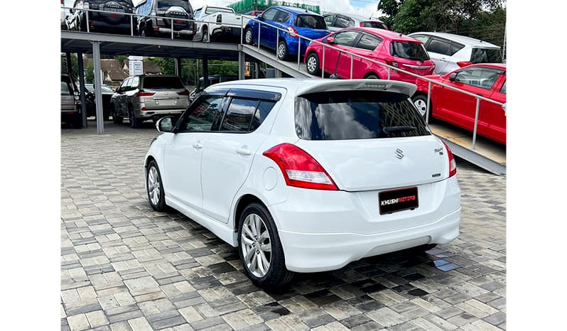 2015 Suzuki Swift DJE RS image-13