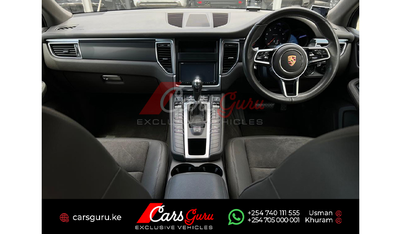 2015 Porsche Macan image-5