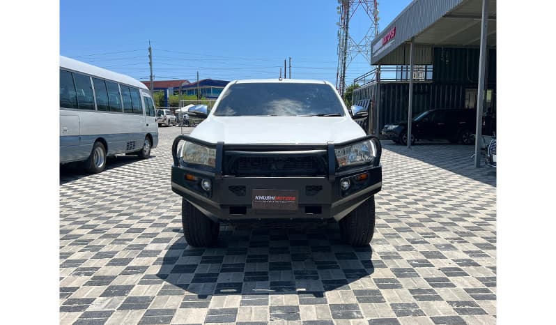 2017 Toyota Hilux image-1