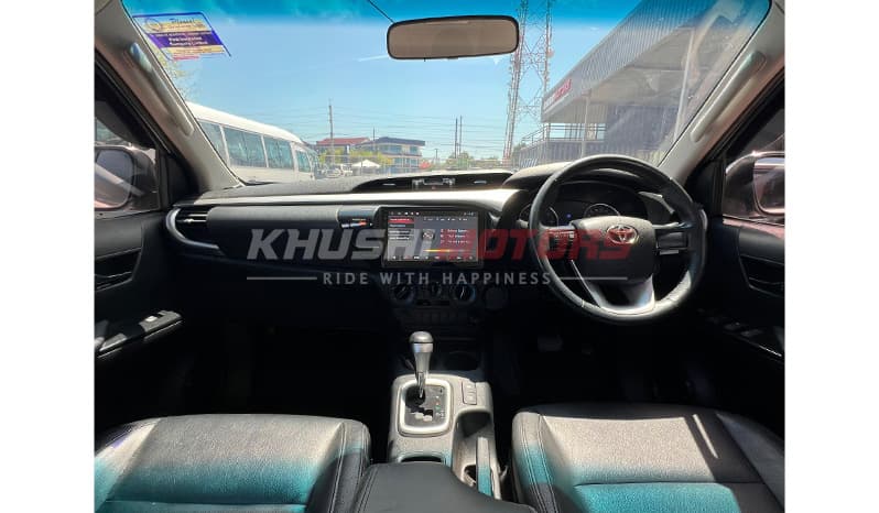 2017 Toyota Hilux image-5