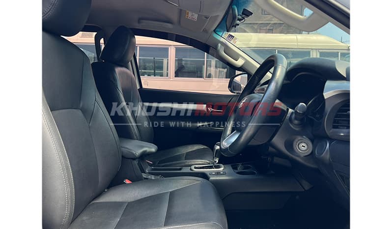 2017 Toyota Hilux image-6