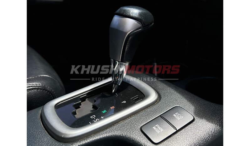 2017 Toyota Hilux image-7
