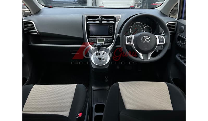 2015 Toyota Ractis GL image-5