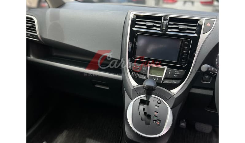 2015 Toyota Ractis GL image-7
