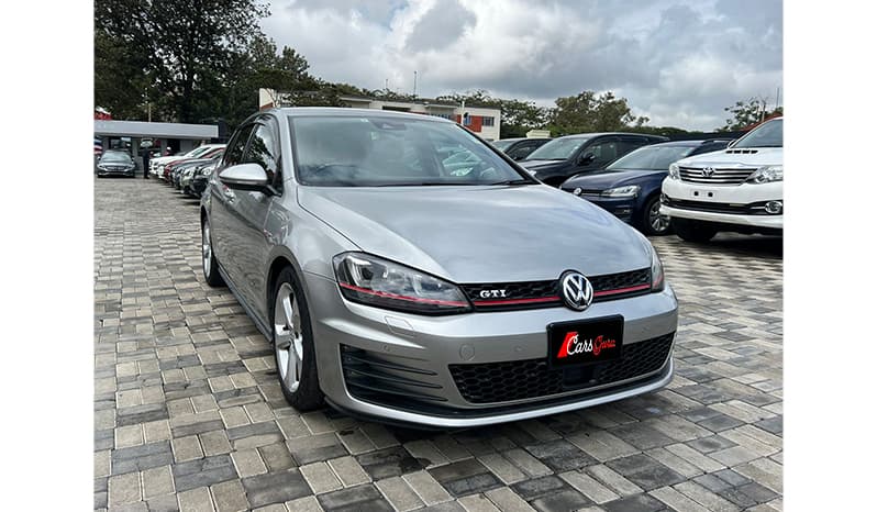 2015 Volkswagen Golf GTI image-4