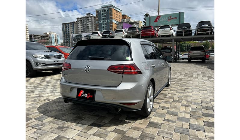 2015 Volkswagen Golf GTI image-5