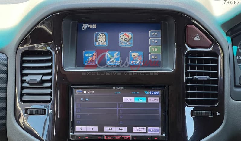 2004 Mitsubishi Pajero image-4