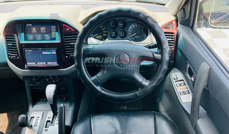 2004 Mitsubishi Pajero image-19
