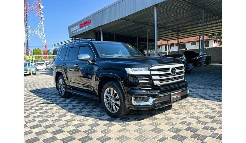2022 Toyota Land Cruiser image-5
