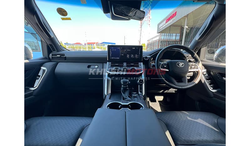 2022 Toyota Land Cruiser image-7