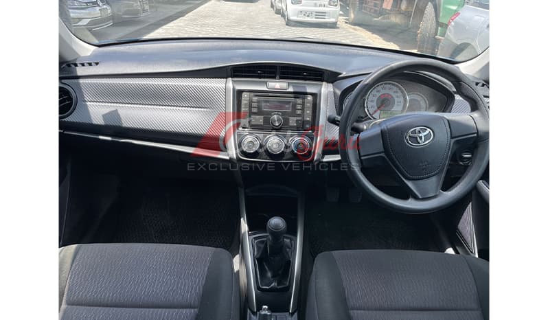 2015 Toyota Corolla Fielder X image-10