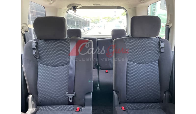 2015 Nissan Serena 20S image-9