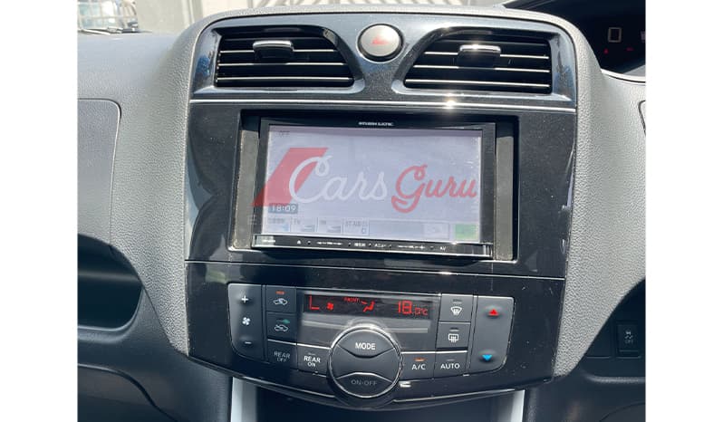 2015 Nissan Serena 20S image-10
