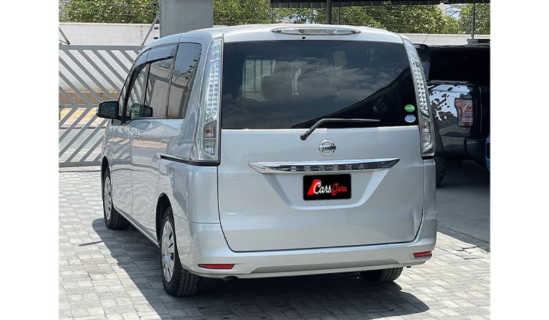 2015 Nissan Serena 20S image-13
