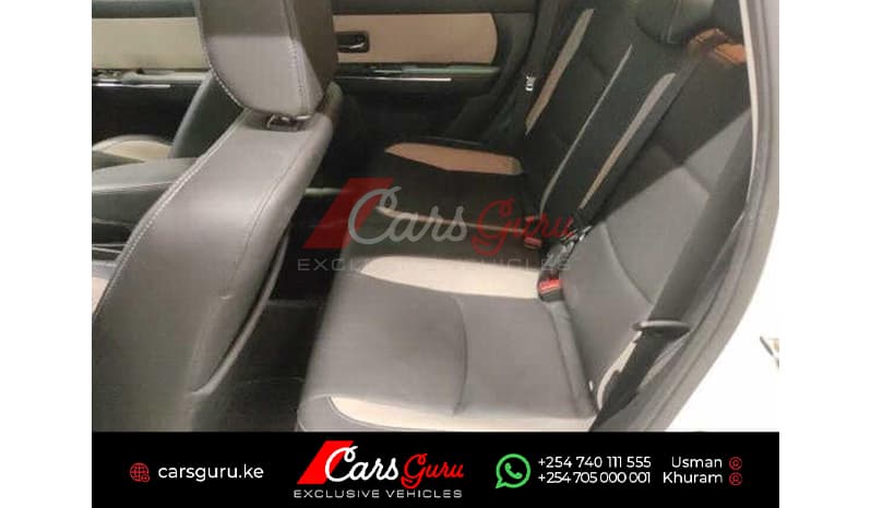 2015 Mazda Verisa L image-6