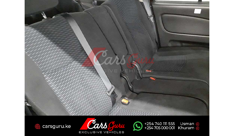 2015 Nissan Serena Safety 20X V-SEL image-8