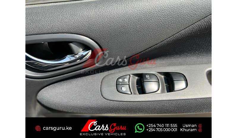 2015 Nissan Serena Safety 20X V-SEL image-14