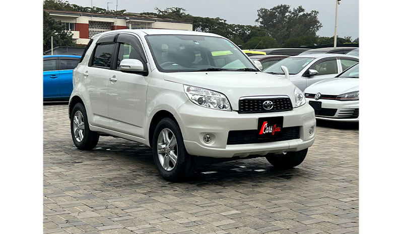 2015 Toyota Rush image-22