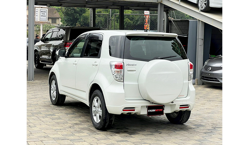 2015 Toyota Rush image-28