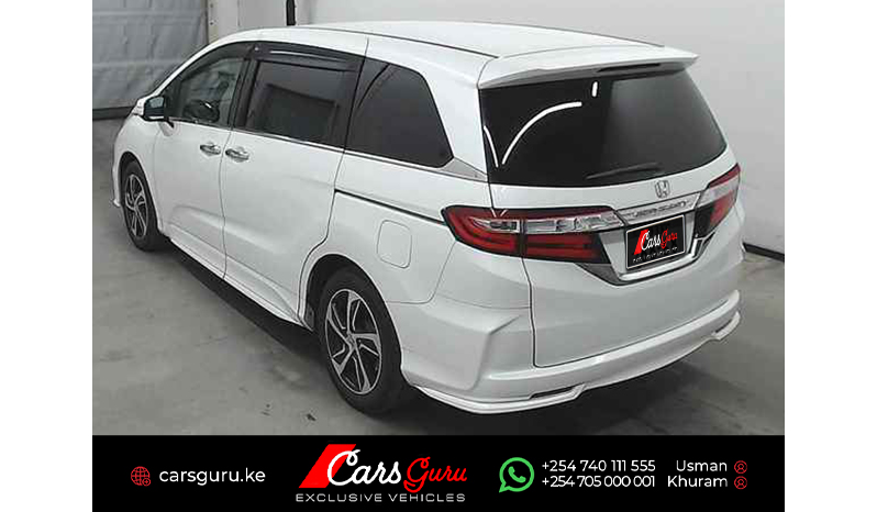 2015 Honda Odyssey image-3