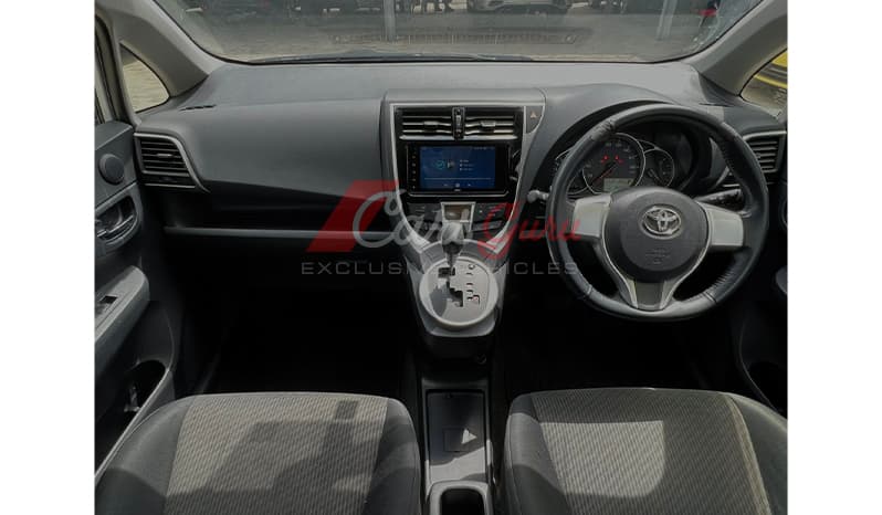 2015 Toyota Ractis image-12