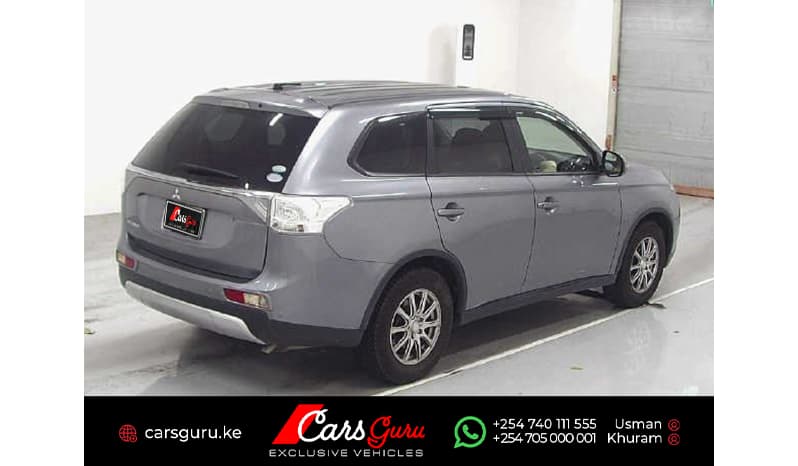 2015 Mitsubishi Outlander image-6