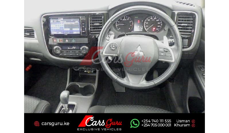 2015 Mitsubishi Outlander image-7