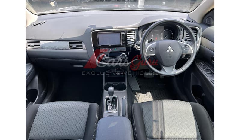 2015 Mitsubishi Outlander image-15