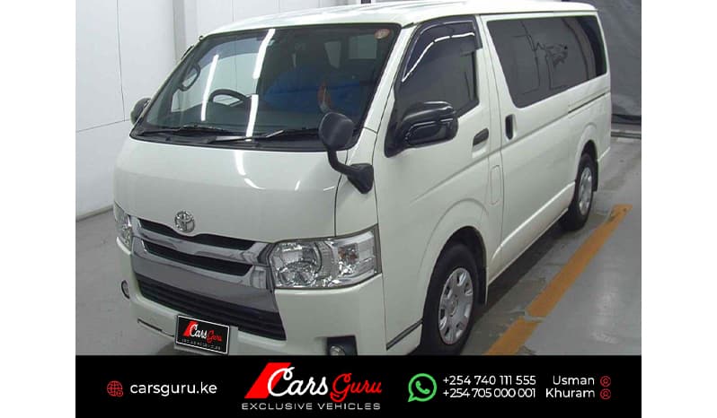 2015 Toyota Hiace image-3