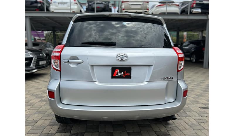 2015 Toyota RAV4 image-2