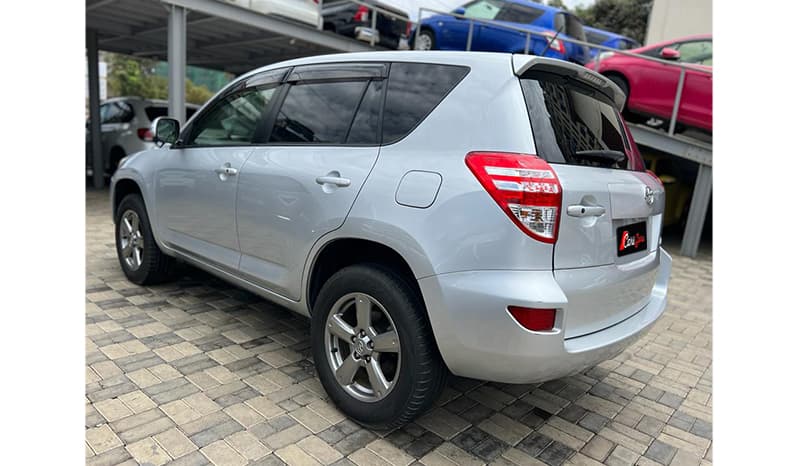 2015 Toyota RAV4 image-4