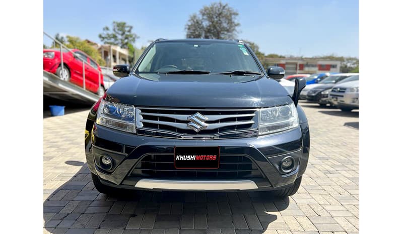 2015 Suzuki Escudo image-1