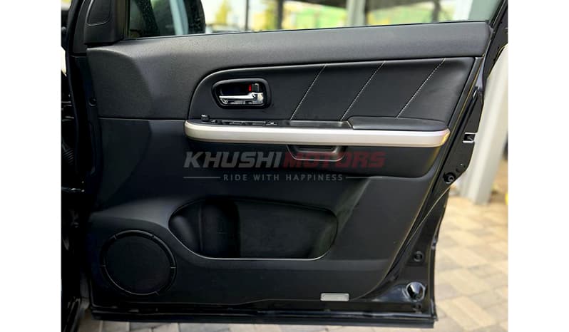 2015 Suzuki Escudo image-18
