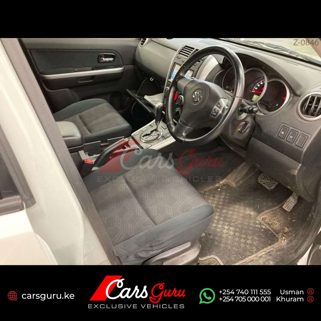 2015 Suzuki Escudo XG image-7