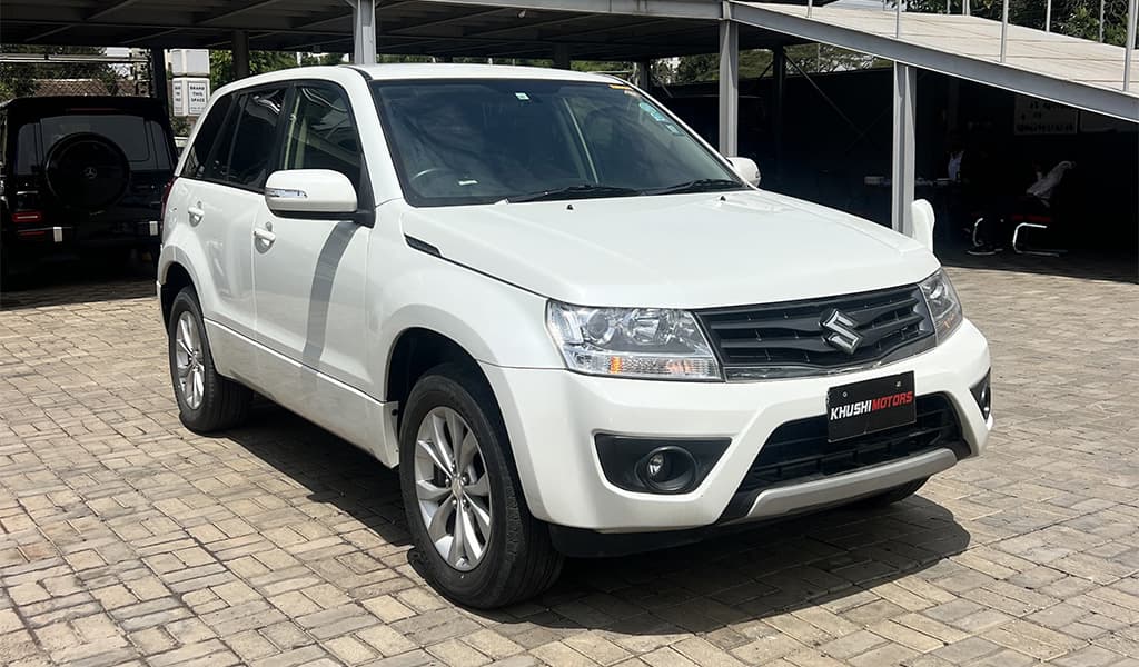 2015 Suzuki Escudo XG image-36