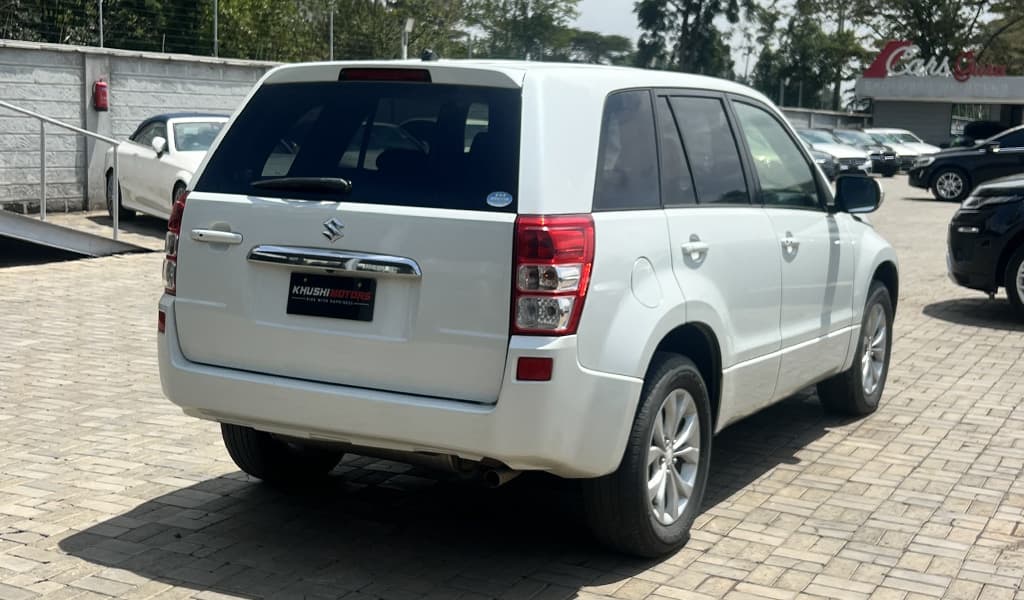 2015 Suzuki Escudo XG image-39