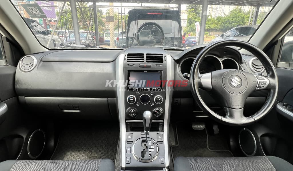 2015 Suzuki Escudo XG image-40
