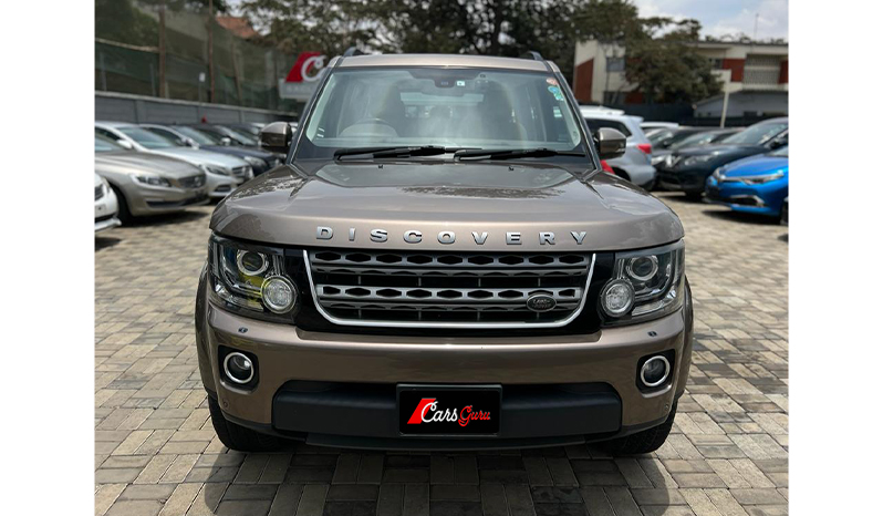 2015 Land Rover Discovery image-1