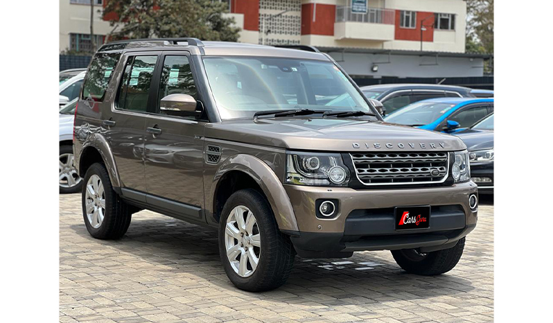 2015 Land Rover Discovery image-9