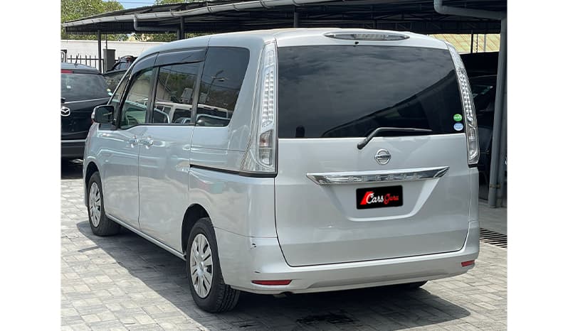 2015 Nissan Serena 20S image-9