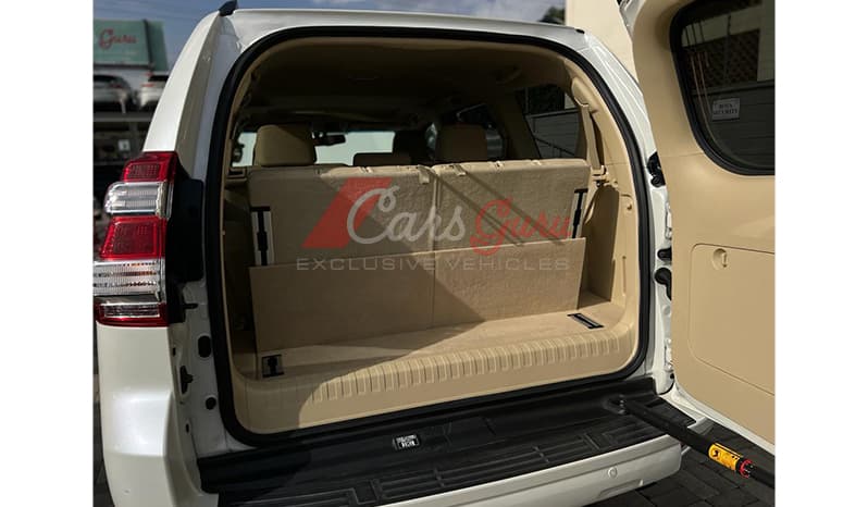 2015 Toyota Land Cruiser Prado TX image-11