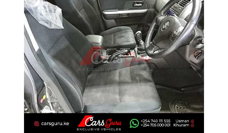2015 Suzuki Escudo XG image-5