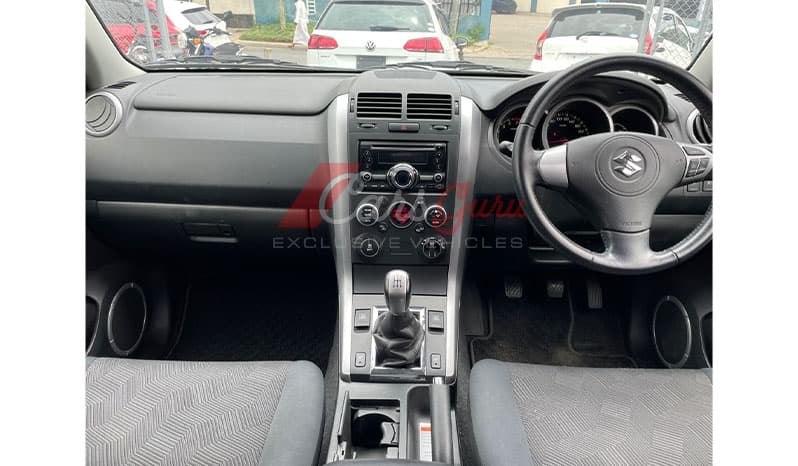 2015 Suzuki Escudo XG image-9