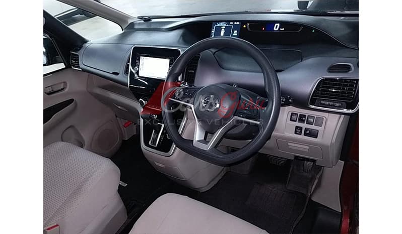 2016 Nissan Serena image-5