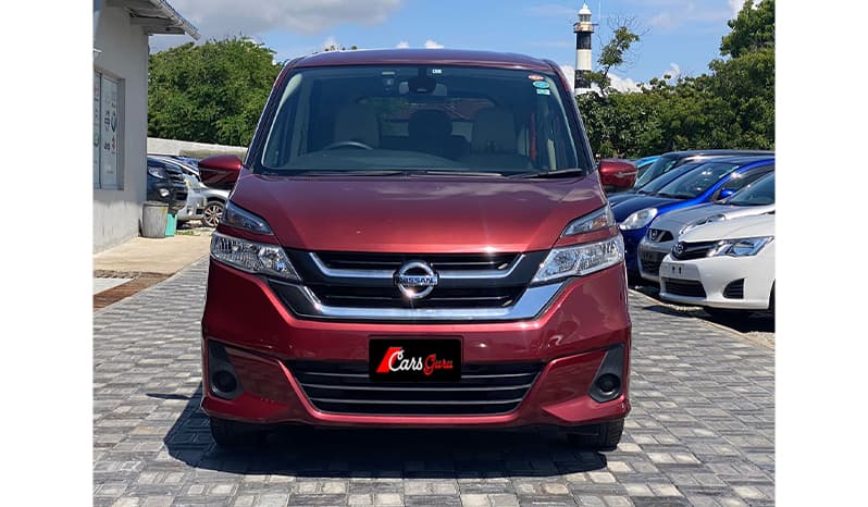 2016 Nissan Serena image-8