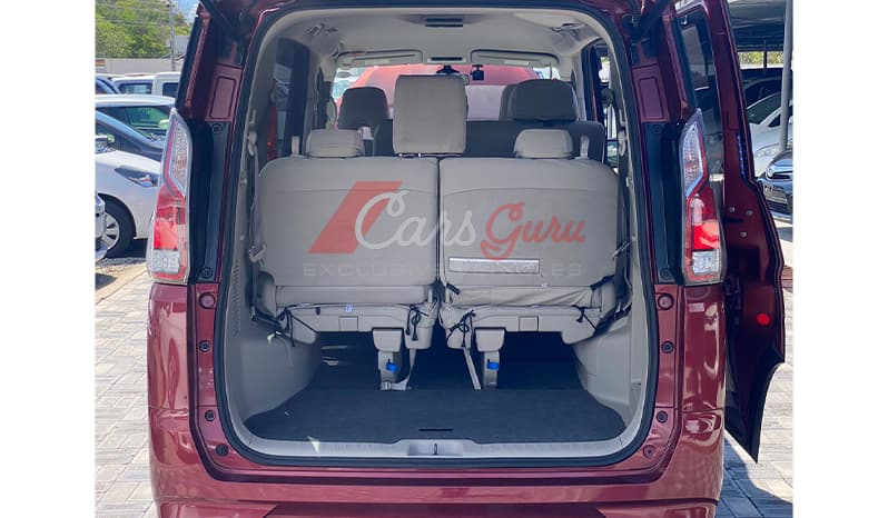 2016 Nissan Serena image-15